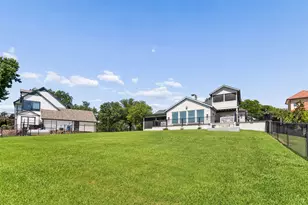 870 Highridge Dr, Lakewood Village, TX 75068 - Photo 21