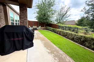 1013 Shire Dr, Aubrey, TX 76227 - Photo 25