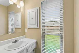 7055 Merriman Pkwy, Dallas, TX 75231 - Photo 17