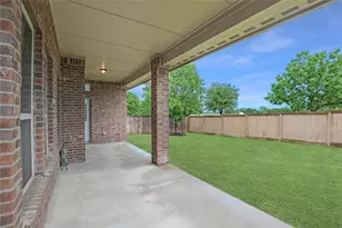 925 Spring Falls Dr, McKinney, TX 75071 - Photo 3