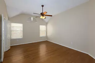 1321 Mustang Dr, Lewisville, TX 75067 - Photo 7