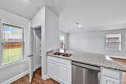 2103 Redwood, Sulphur Springs, TX 75482 - Photo 9