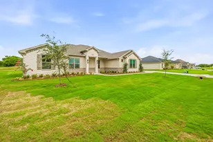 101 Eagle Ct, Glen Rose, TX 76077 - Photo 3