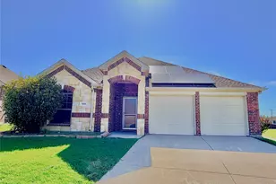 980 Bridle Bit Dr, Grand Prairie, TX 75051 - Photo 1