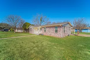 900 Elizabeth Blvd, Granbury, TX 76048 - Photo 13