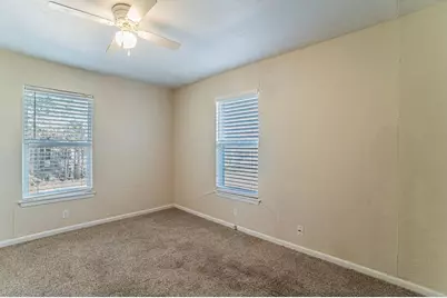900 Elizabeth Boulevard, Granbury, TX 76048 - Photo 11
