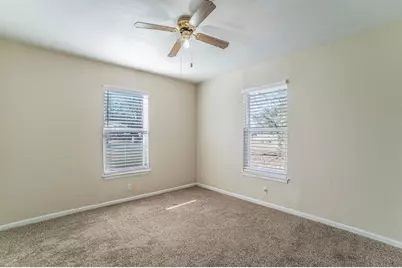900 Elizabeth Boulevard, Granbury, TX 76048 - Photo 7