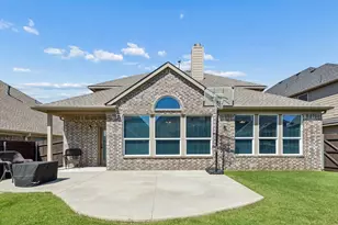 2452 Elm Valley Dr, Little Elm, TX 75068 - Photo 19