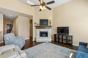 2452 Elm Valley Dr, Little Elm, TX 75068 - Photo 9