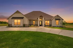 107 Eagle Ct, Glen Rose, TX 76077 - Photo 1