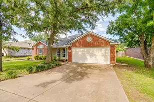518 Lone Star St, Joshua, TX 76058 - Photo 7