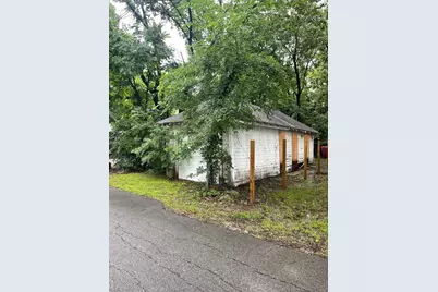 320 W 6th Street, Bonham, TX 75418 - Photo 23