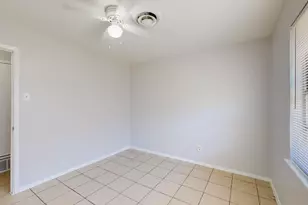 220 W Union Bower Rd, Irving, TX 75061 - Photo 19