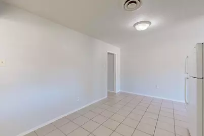 220 W Union Bower Road, Irving, TX 75061 - Photo 15