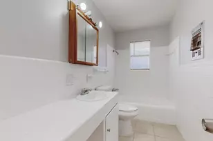 220 W Union Bower Rd, Irving, TX 75061 - Photo 23