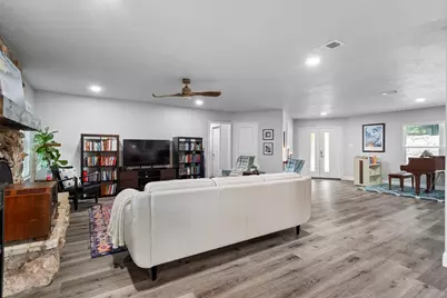 3417 Shady Oaks Drive, Flower Mound, TX 75022 - Photo 9