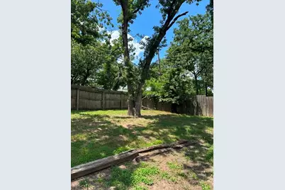 400 Woodlake Circle, Azle, TX 76020 - Photo 11
