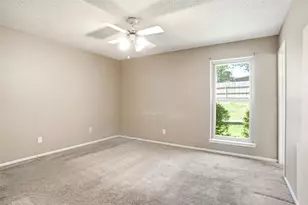 400 Woodlake Cir, Azle, TX 76020 - Photo 9