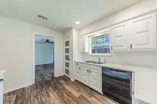 2212 Vickers Dr, Plano, TX 75075 - Photo 13