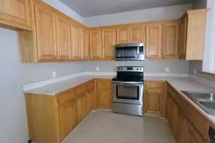 710 W Waco St, Ennis, TX 75119 - Photo 3