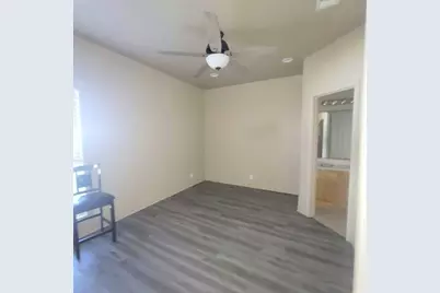 710 W Waco Street, Ennis, TX 75119 - Photo 7
