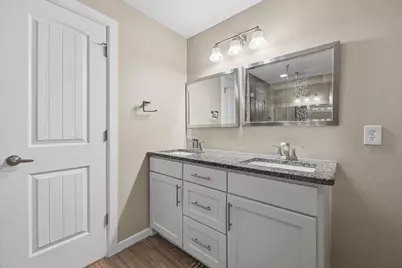 401 N Bailey Avenue, Fort Worth, TX 76107 - Photo 19
