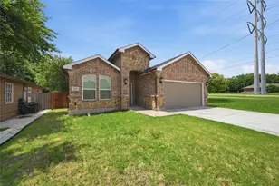 2125 Beaumont St, Grand Prairie, TX 75051 - Photo 3