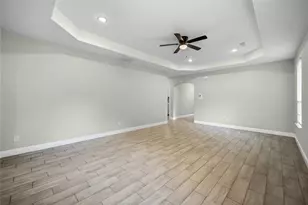 2125 Beaumont St, Grand Prairie, TX 75051 - Photo 13