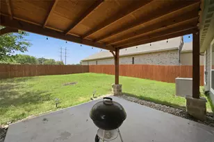 2125 Beaumont St, Grand Prairie, TX 75051 - Photo 31
