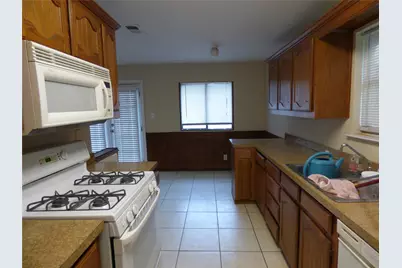 502 Moonlight Drive, Garland, TX 75040 - Photo 9