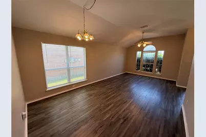 10524 Aransas Drive, Fort Worth, TX 76131 - Photo 3
