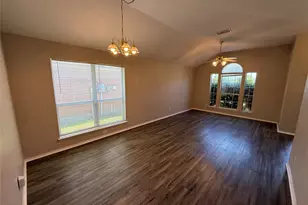 10524 Aransas Dr, Fort Worth, TX 76131 - Photo 3