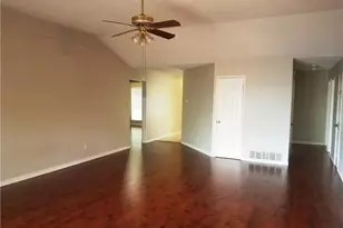 2425 Inverness Dr, Garland, TX 75040 - Photo 3