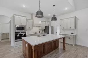 1057 Gonzollas Rd, Springtown, TX 76082 - Photo 7