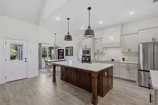 1057 Gonzollas Rd, Springtown, TX 76082 - Photo 9