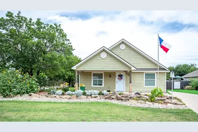 206 W Oak, Olney, TX 76374 - Photo 1