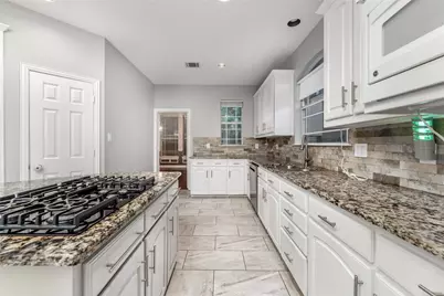 5801 Yeary Road, Plano, TX 75093 - Photo 13