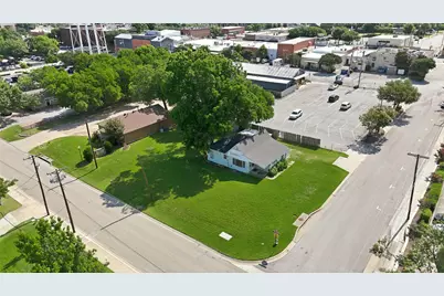218 W Worth Street, Grapevine, TX 76051 - Photo 15