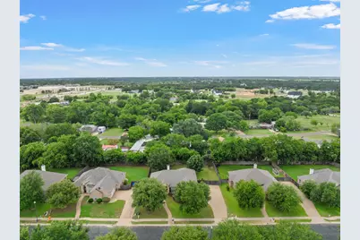 513 Kings Row, Woodway, TX 76712 - Photo 37