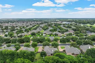 513 Kings Row, Woodway, TX 76712 - Photo 35