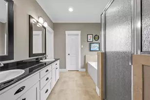 513 Kings Row, Woodway, TX 76712 - Photo 21