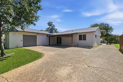 203 Tharp Drive, Highland Village, TX 75077 - Photo 17