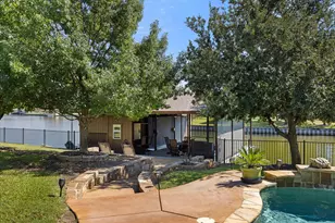 1014 Sunset Bay Ct, Granbury, TX 76048 - Photo 35
