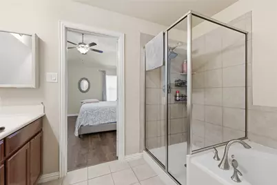 800 Silverthorne Drive, Burleson, TX 76028 - Photo 29