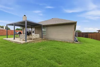 800 Silverthorne Drive, Burleson, TX 76028 - Photo 33