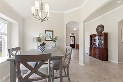 800 Silverthorne Drive, Burleson, TX 76028 - Photo 13