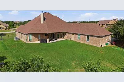 105 Woodlot Lane, Azle, TX 76020 - Photo 37