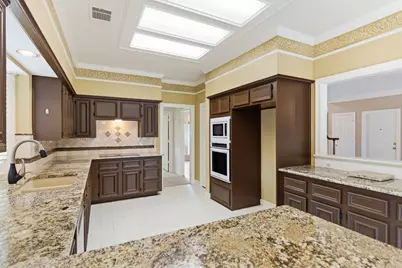 1105 Lakestream Drive, Plano, TX 75075 - Photo 17