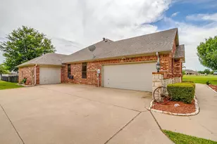 709 Lonesome Prairie Trail, Haslet, TX 76052 - Photo 27