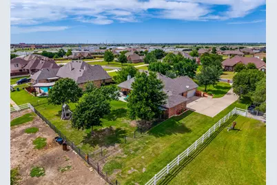 709 Lonesome Prairie Trail, Haslet, TX 76052 - Photo 9
